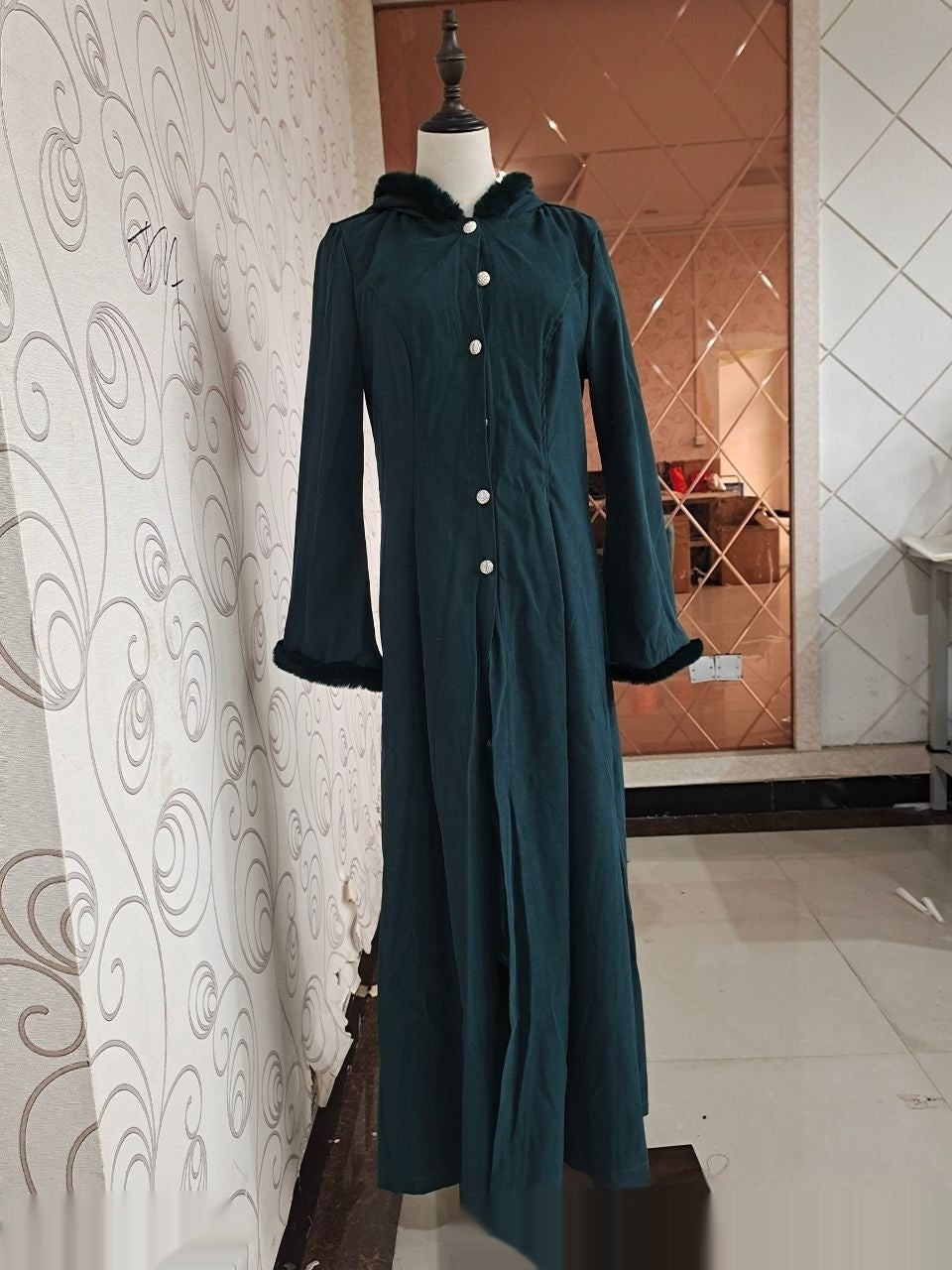 Adjustable Retro Fur Collar Hood Trench Coat – Large Swing Design