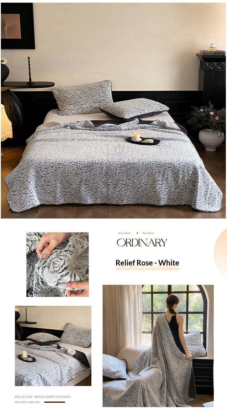 Reversible Faux Mink Blanket – Luxury Camping & Cozy Autumn