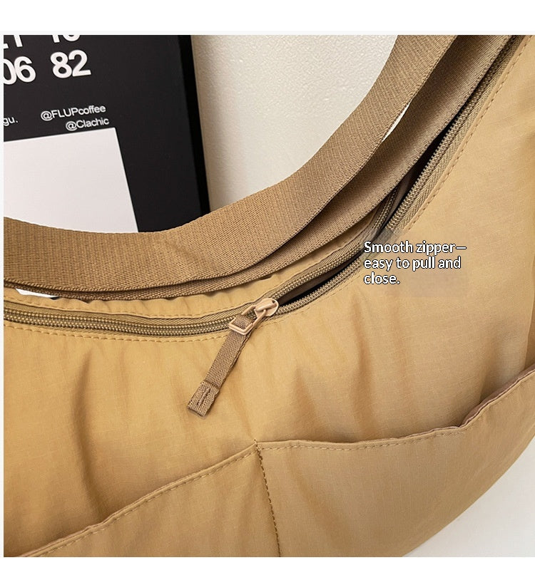 Versatile Reversible Tote for Student Commutes