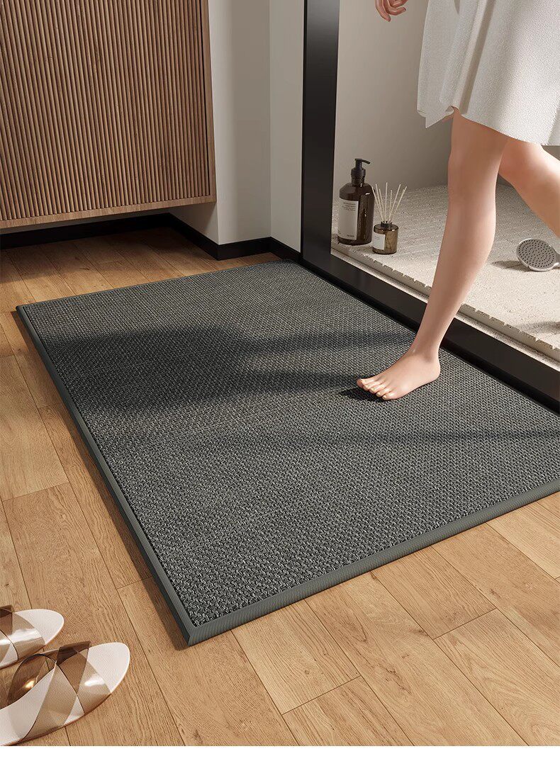 Compact Folding Quick-Drying Bathroom Floor Mat