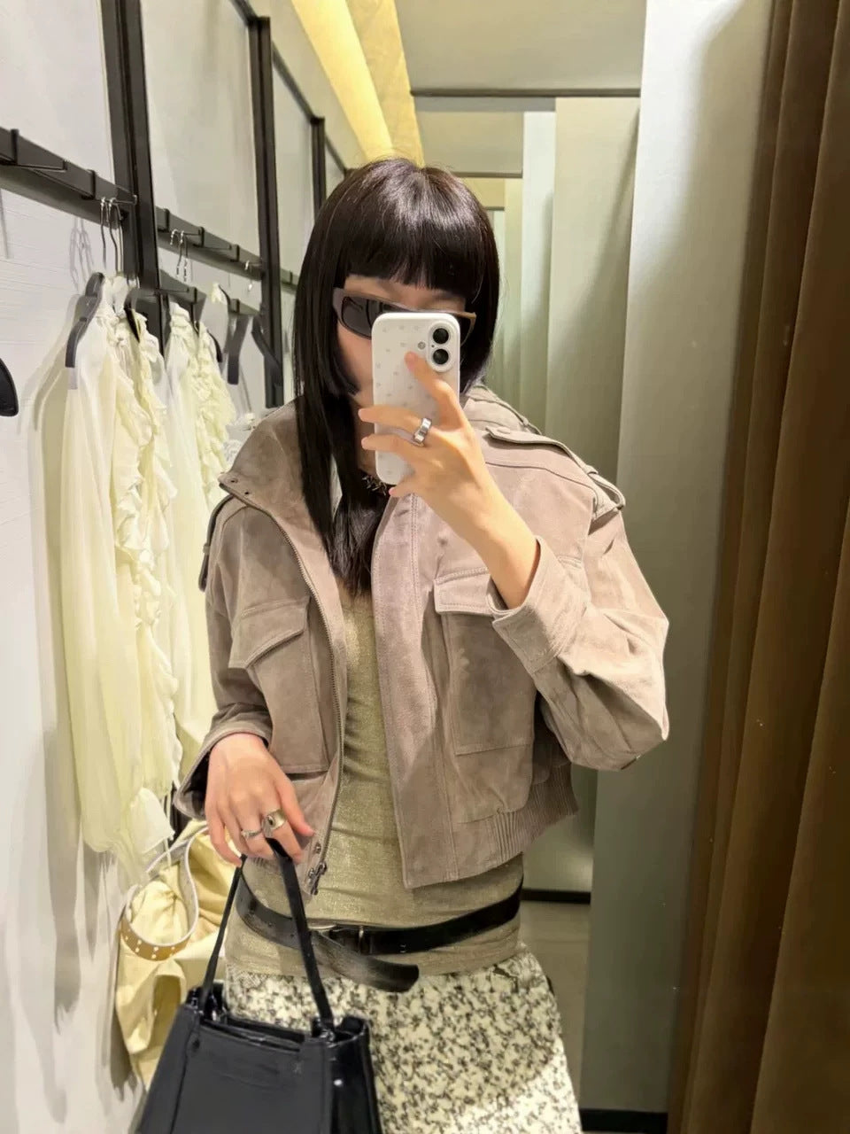 New Womens Casual Jacket with Stand‑up Collar – Wireless Charging Stand