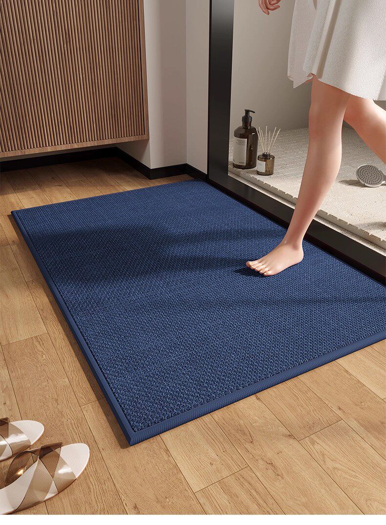 Compact Folding Quick-Drying Bathroom Floor Mat