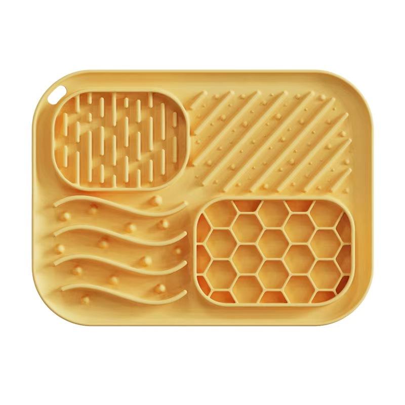 Silicone 4‑Zone Licking & Slow‑Feeding Mat – Suction Cups for Dogs & Cats