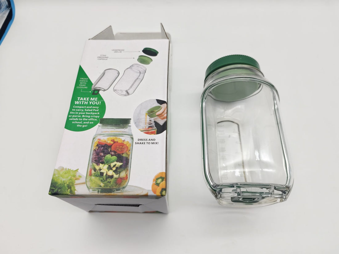 Leak‑Proof Plastic Salad Container – Keep Greens Fresh