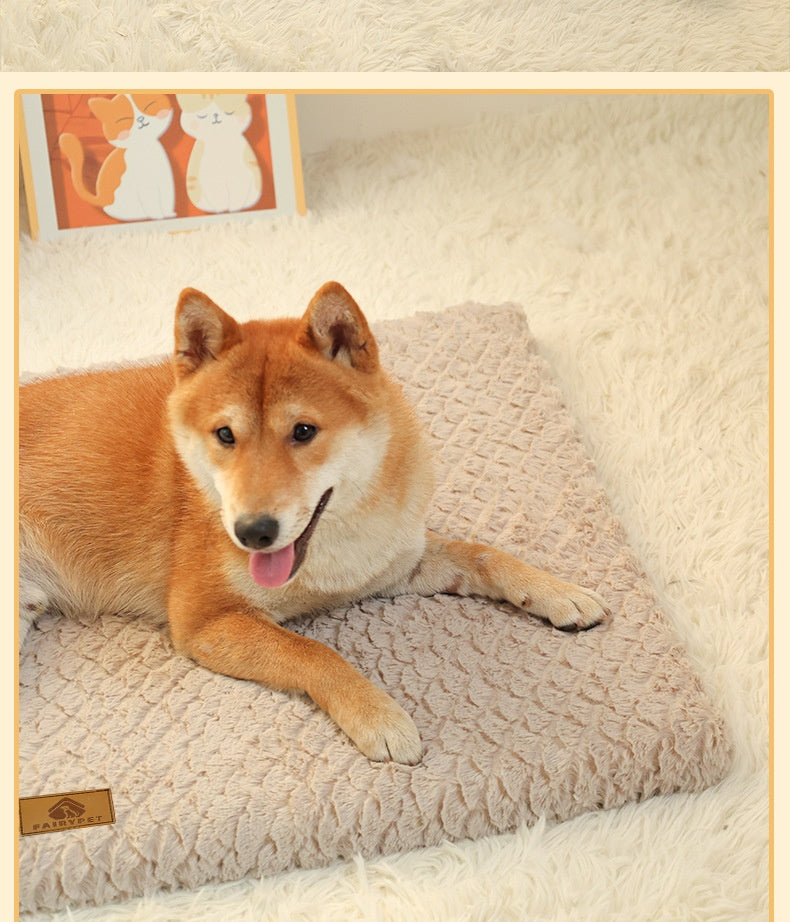 Thickened Plush Pet Mat – Compact Folding Yoga Mat
