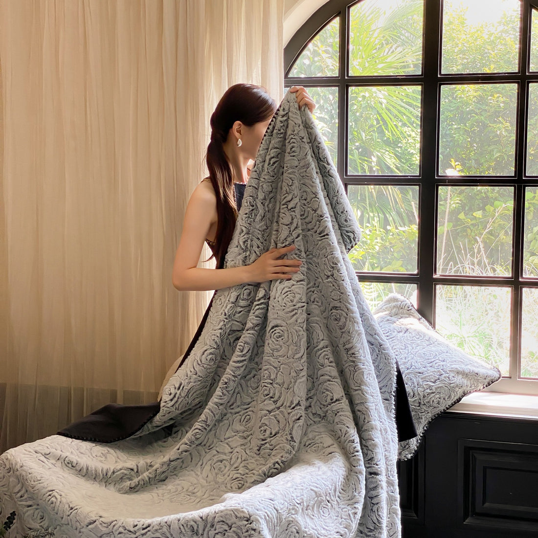 Reversible Faux Mink Blanket – Luxury Camping & Cozy Autumn