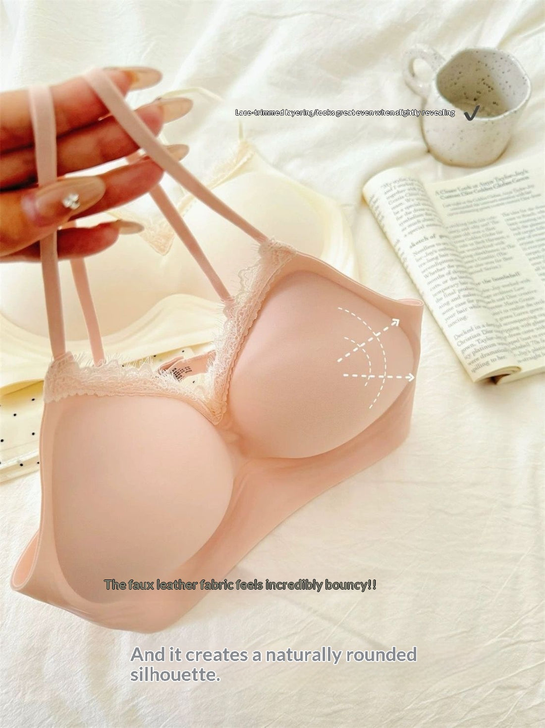 Strapless Lace-trimmed Seamless-cup Wireless Bra That Helps Control Un