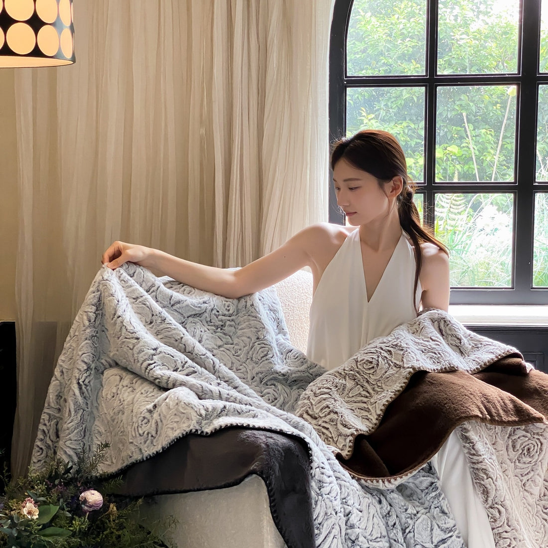 Reversible Faux Mink Blanket – Luxury Camping & Cozy Autumn
