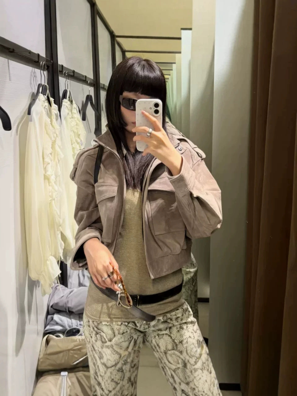 New Womens Casual Jacket with Stand‑up Collar – Wireless Charging Stand