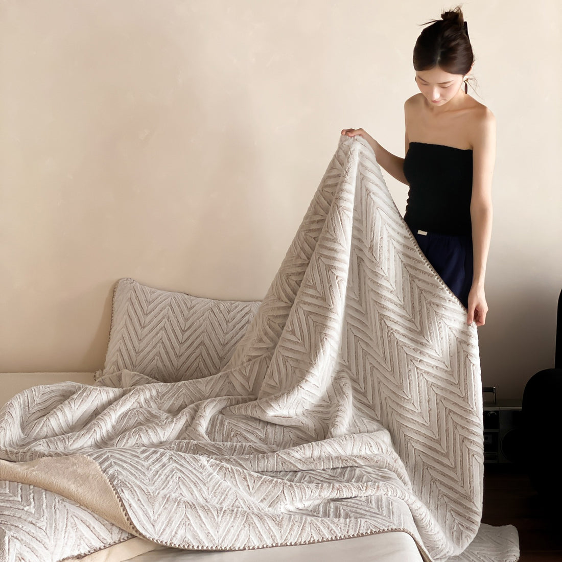 Reversible Faux Mink Blanket – Luxury Camping & Cozy Autumn